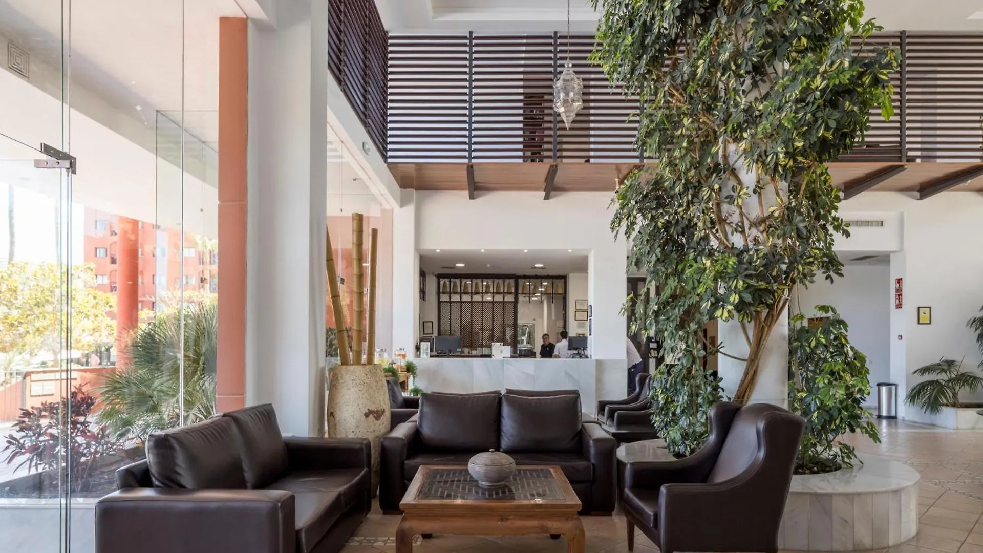 Ilunion Miramar Aparthotel Fuengirola